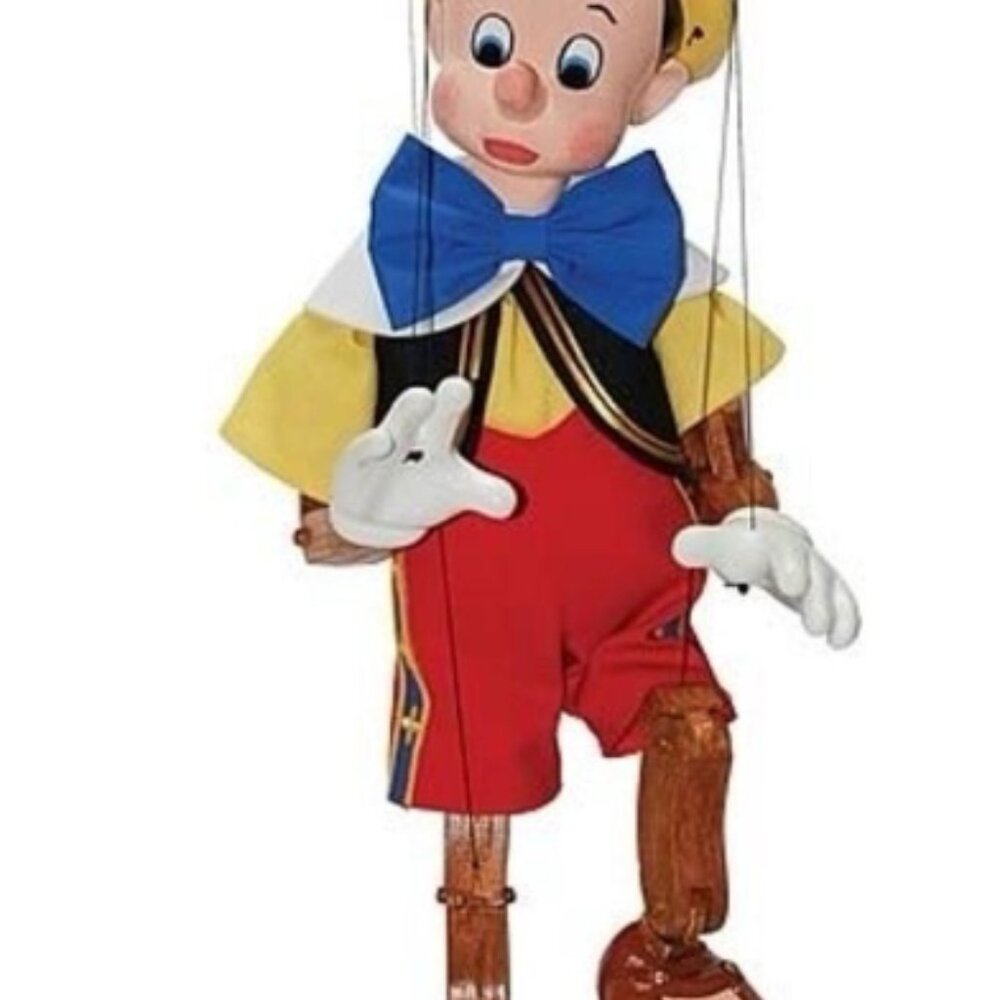 Disney 2015 Limited Edition Pinocchio Marionette NIB